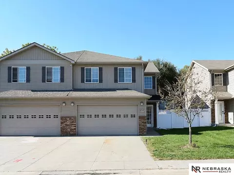 4847 NW Pemberly Ln, Lincoln, NE 68521