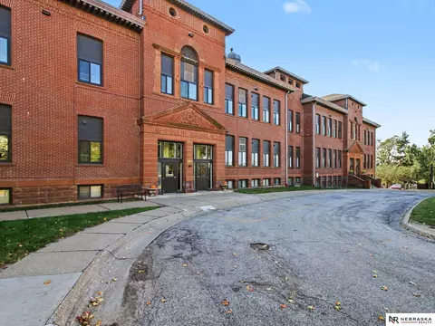 3401 Martha St #4E, Omaha, NE 68105