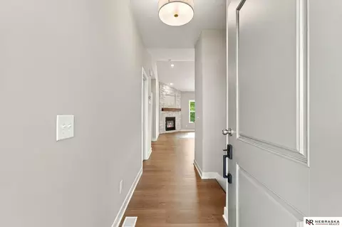 Entry Way - 16013 Isabella St, Bennington, NE 68007 photo 1 of 2
