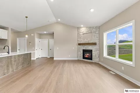 Living - 16013 Isabella St, Bennington, NE 68007 photo 2 of 4