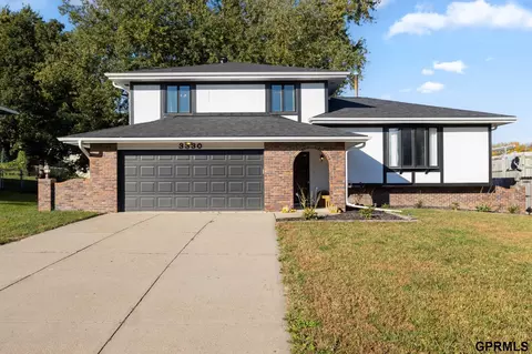 3330 S 157 St, Omaha, NE 68130