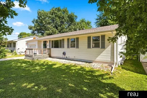 213 Wendover Dr, Council Bluffs, IA 51503