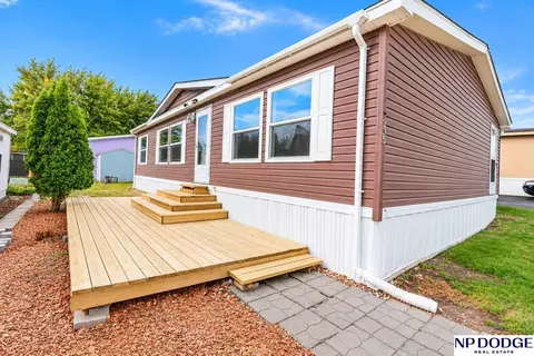 15015 Atlas Plz #235, Omaha, NE 68137