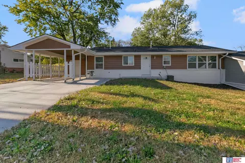 5230 W Benton St, Lincoln, NE 68524