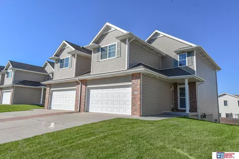 2555 N 89th St, Lincoln, NE 68507