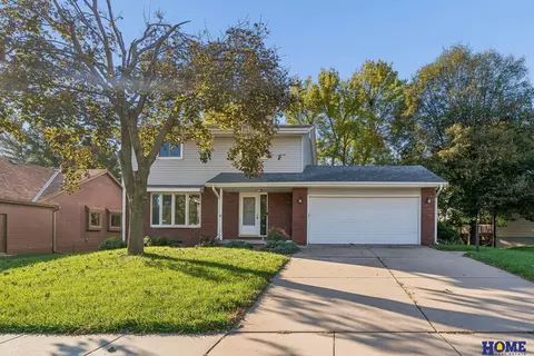 7811 Stockwell St, Lincoln, NE 68506