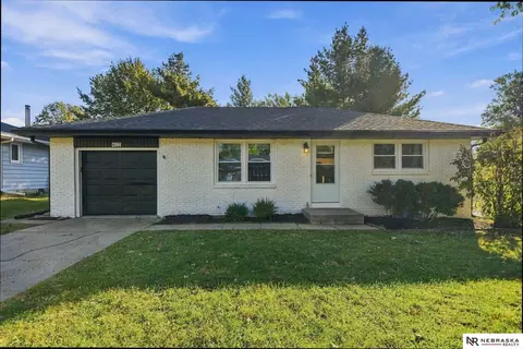 4112 S 20th St, Lincoln, NE 68502