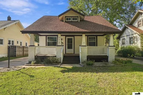 721 S 32nd St, Lincoln, NE 68510