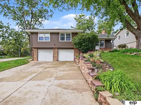 4936 S 95 Ave, Omaha, NE 68127