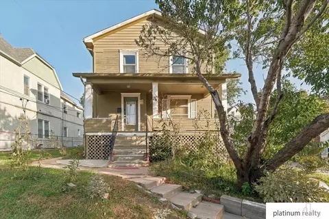3110 Poppleton Ave, Omaha, NE 68105