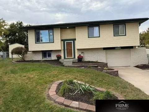 5610 S 139th Cir, Omaha, NE 68137