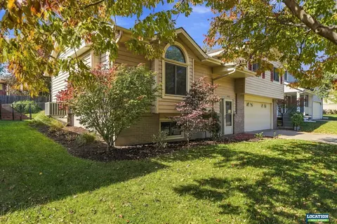 4431 S 57 St, Lincoln, NE 68516