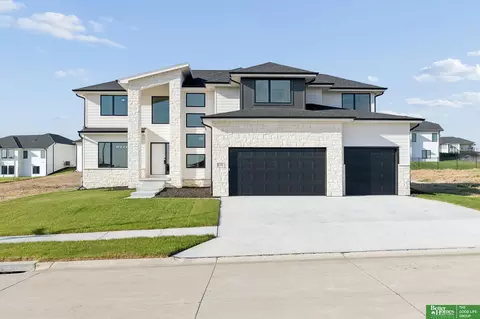 21901 Buchanan Pkwy, Gretna, NE 68028
