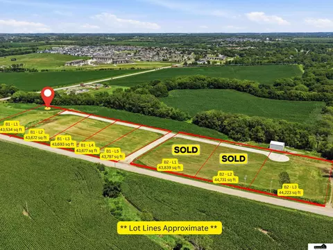 5655 Hickman Rd #B1-L1, Hickman, NE 68372