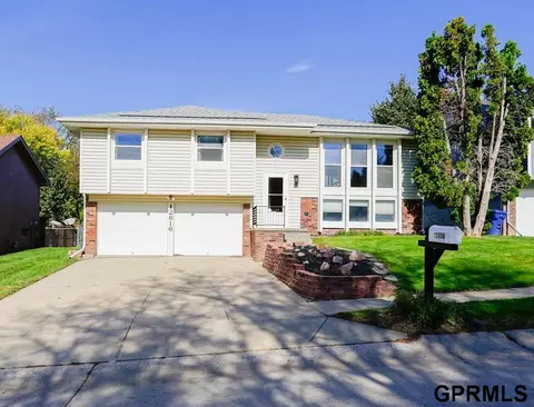 12816 Olive Street Cir, Omaha, NE 68138