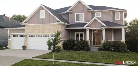 9751 Friedman St, Lincoln, NE 68516