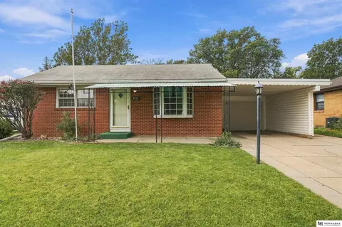 4201 Dunn Ave, Lincoln, NE 68502