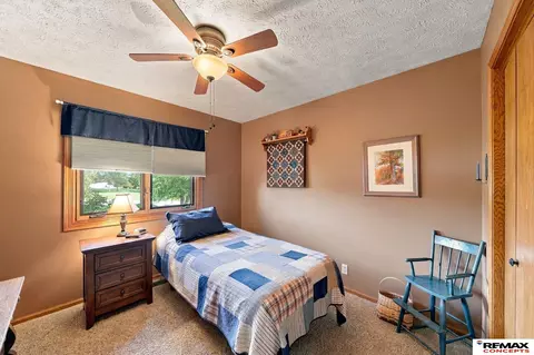 Bedroom - 20495 Ash Dr, Eagle, NE 68347 photo 3 of 8