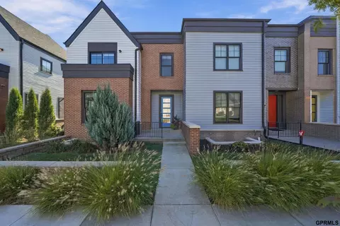 571 Blue Sage Blvd, Lincoln, NE 68521