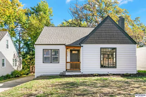 505 S 51st St, Omaha, NE 68106