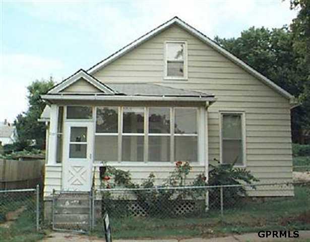2715 S 21st St, Omaha, NE 68108 photo 1