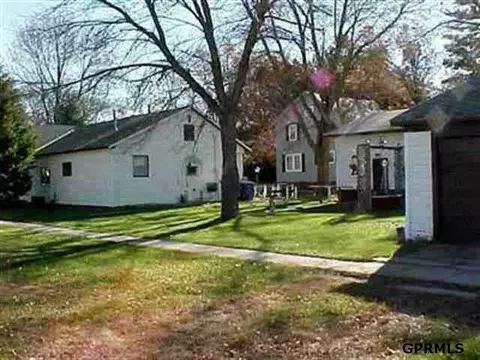 317 8th St, Scribner, NE 68057 photo 2