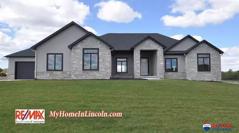 3801 Doonbeg Rd, Lincoln, NE 68520 photo 1