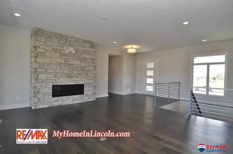 3801 Doonbeg Rd, Lincoln, NE 68520 photo 3