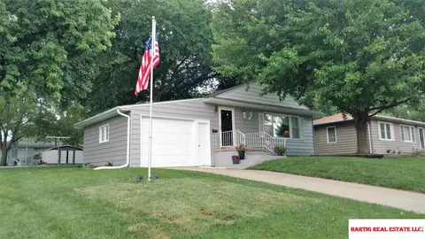 1321 S 5th, Beatrice, NE 68310 photo 1