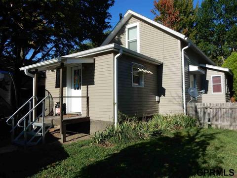 417 N 13th, Beatrice, NE 68310 photo 2