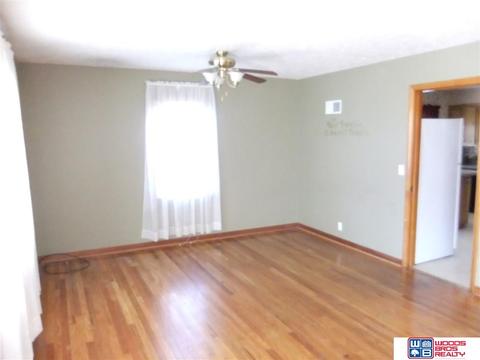 810 Bell St, Beatrice, NE 68310 photo 6