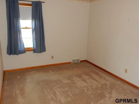 1813 High St, Beatrice, NE 68310 photo 8