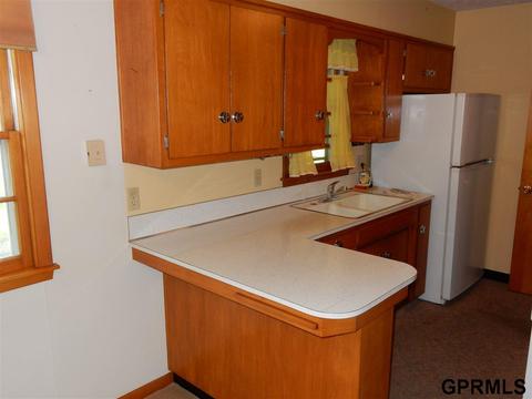1813 High St, Beatrice, NE 68310 photo 5