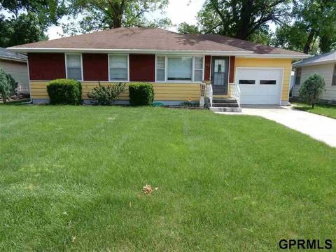 1813 High St, Beatrice, NE 68310 photo 1
