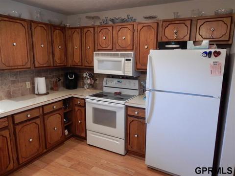 931 N 21, Beatrice, NE 68310 photo 11