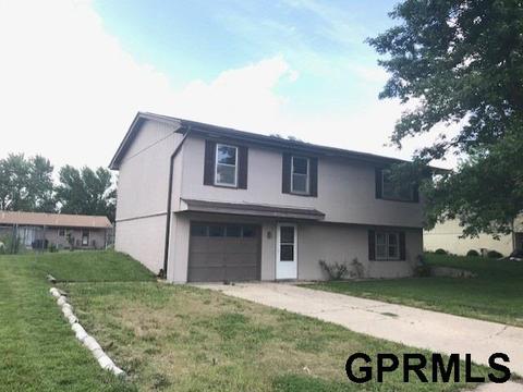 2718 Ella St, Beatrice, NE 68310 photo 1