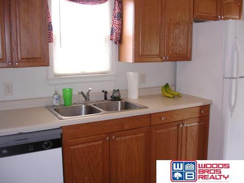 320 S 7th, Beatrice, NE 68310 photo 5