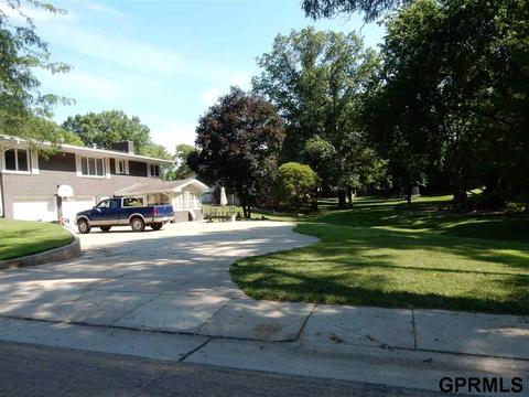 1401 S 4th, Beatrice, NE 68310 photo 3