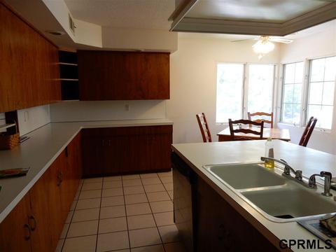 1401 S 4th, Beatrice, NE 68310 photo 6
