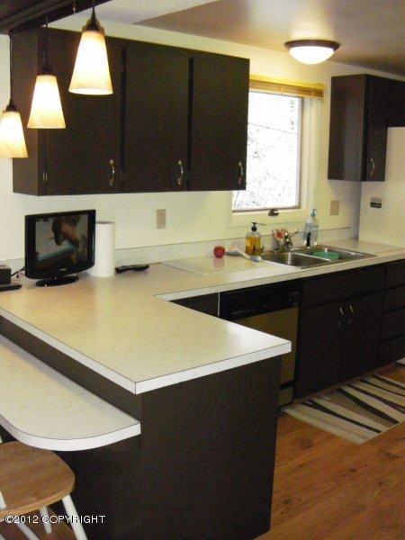 10035 Birch Ln, Eagle River, AK 99577 photo 9