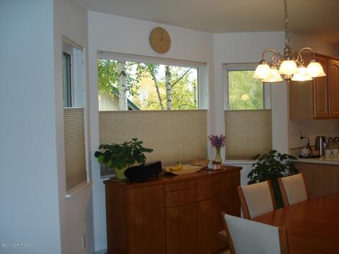 10150 Crest View Ln, Eagle River, AK 99577 photo 3