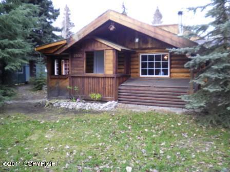 1603 E 40th Ct, Anchorage, AK 99508 photo 1