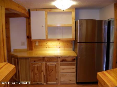 1603 E 40th Ct, Anchorage, AK 99508 photo 6