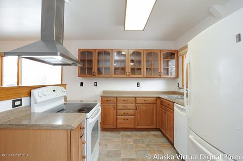 3641 Amber Bay Loop, Anchorage, AK 99515 photo 10