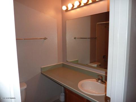 5018 E 43rd Ave # 2, Anchorage, AK 99508 photo 12