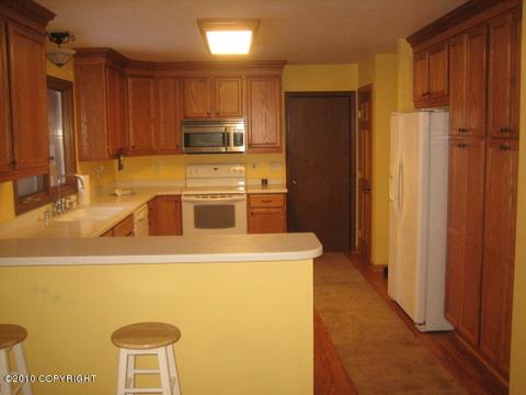 20610 David Ave, Eagle River, AK 99577 photo 2