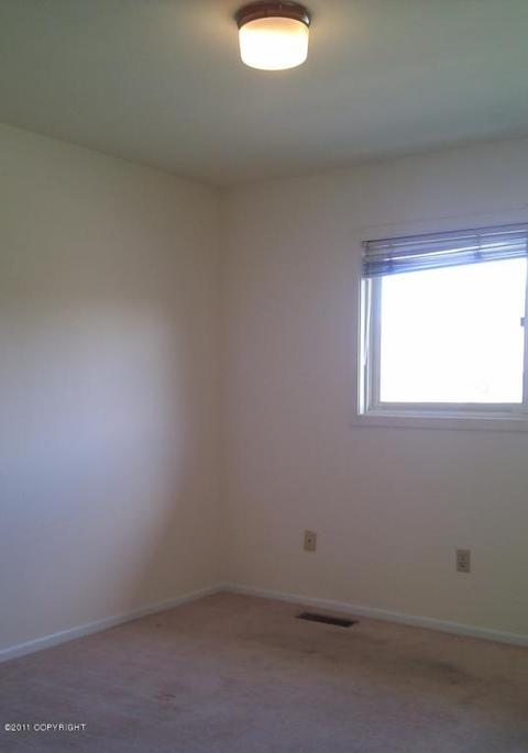 2002 Parkview Cir, Anchorage, AK 99501 photo 18