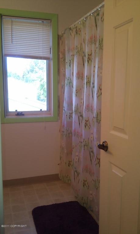 2002 Parkview Cir, Anchorage, AK 99501 photo 17