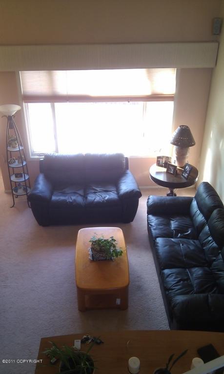 2002 Parkview Cir, Anchorage, AK 99501 photo 3