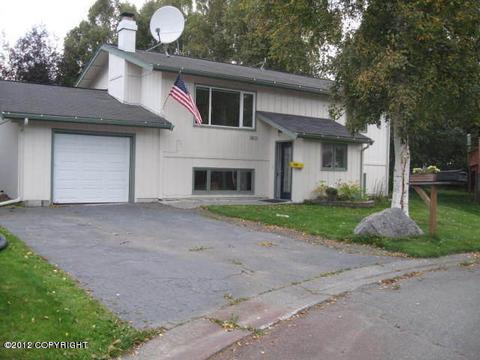 2821 Wiley Post Ave, Anchorage, AK 99517 photo 1